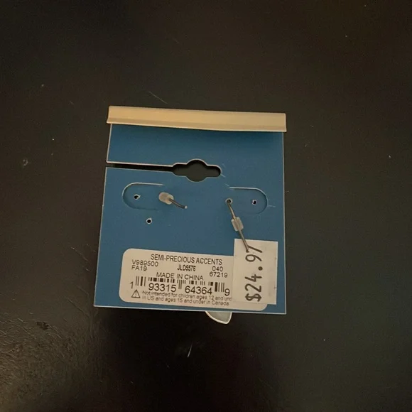 Lucky Brand earrings - Picture 2 of 2